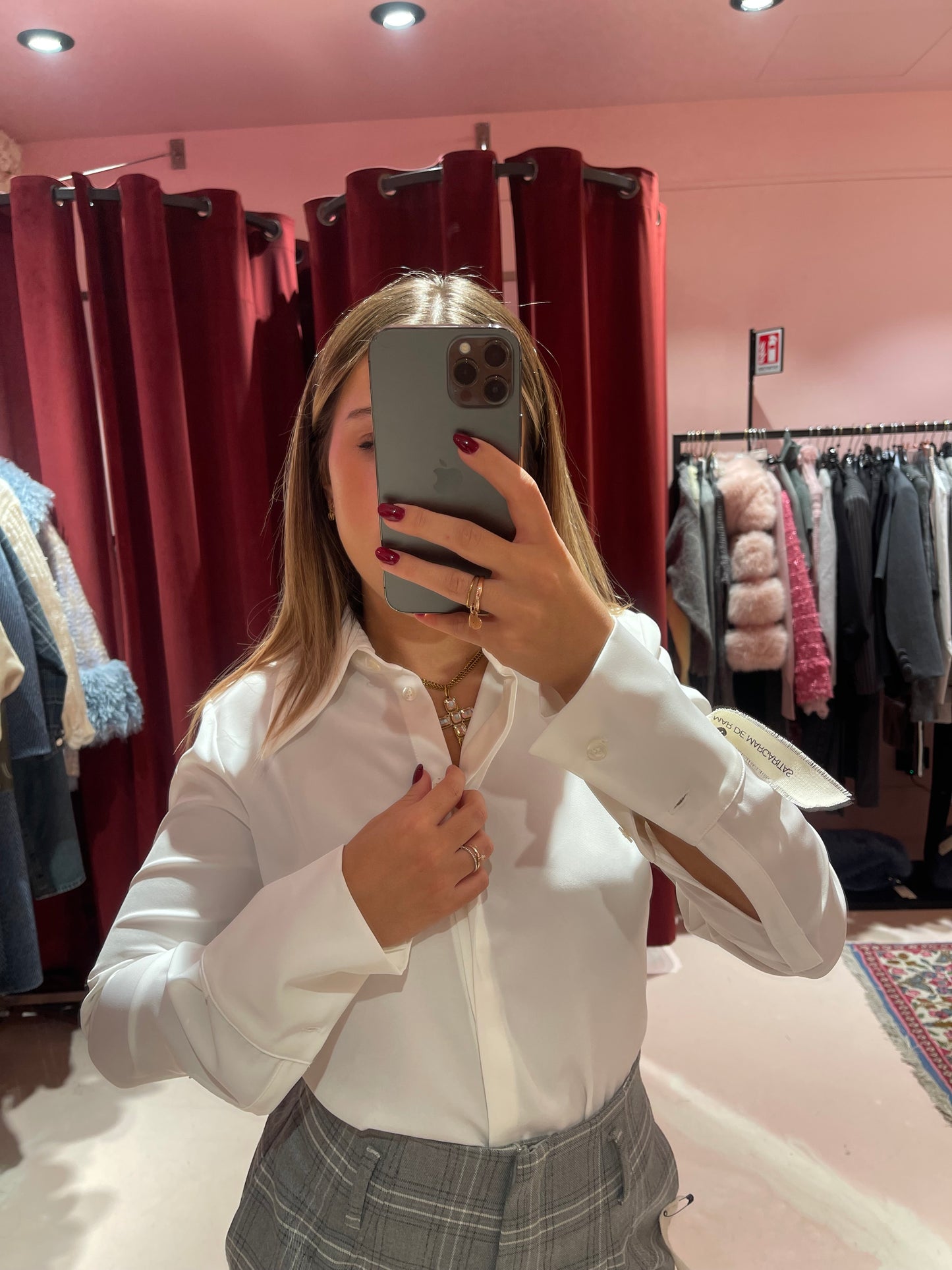 Penelope - Camicia Con Dettaglio Collo • Bianco Mar de Margaritas