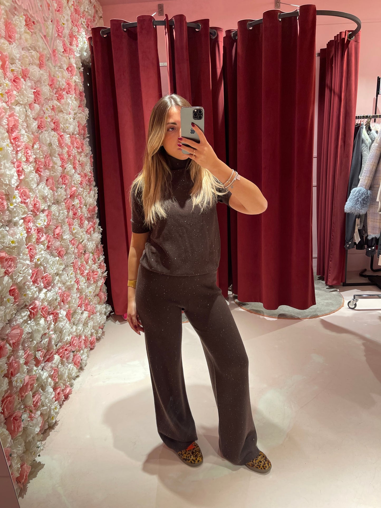 Maglia manica corta collo dolcevita Con Paillettes • Moro HINNOMINATE