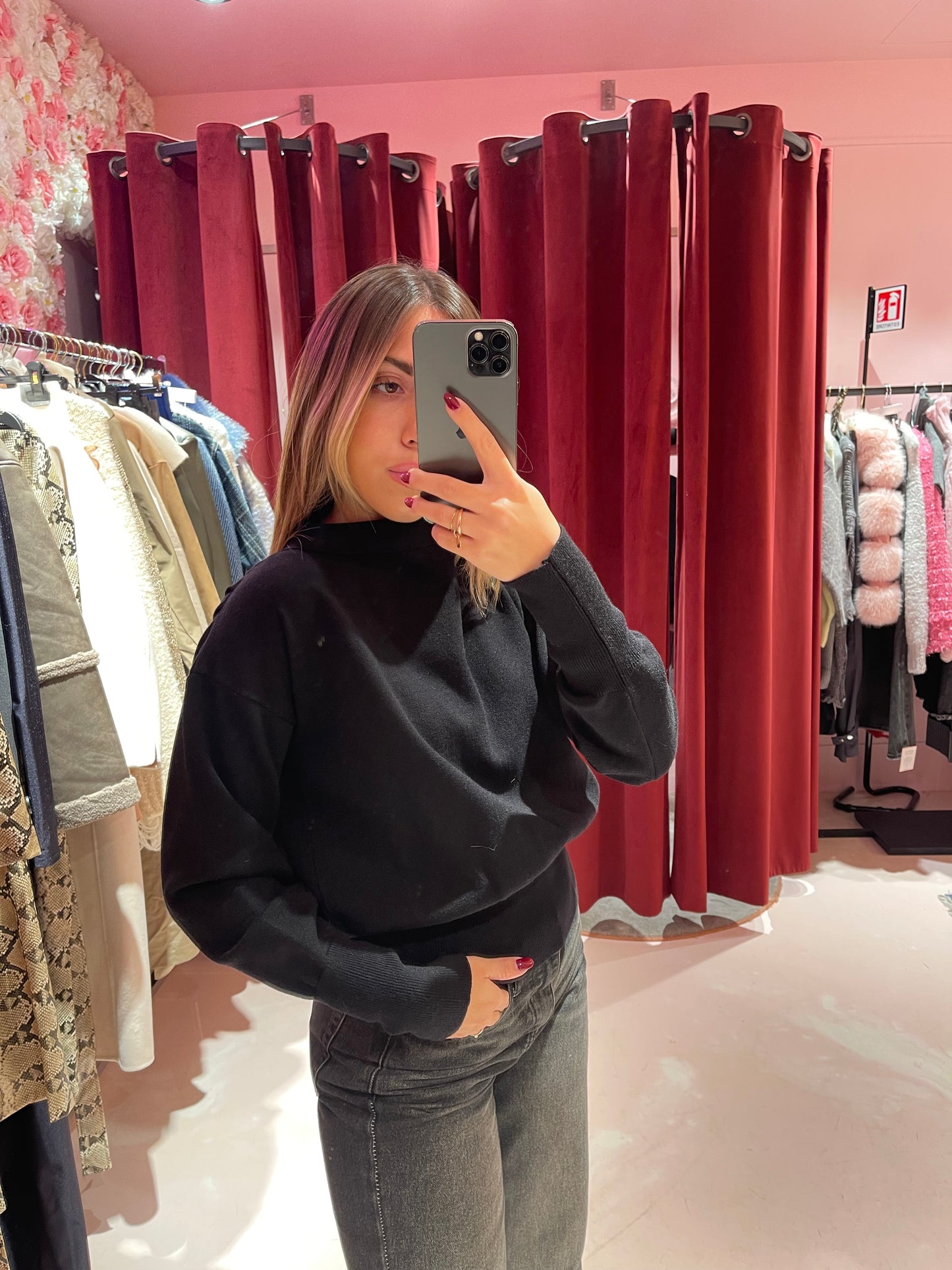 Maglione schiena scoperta lh