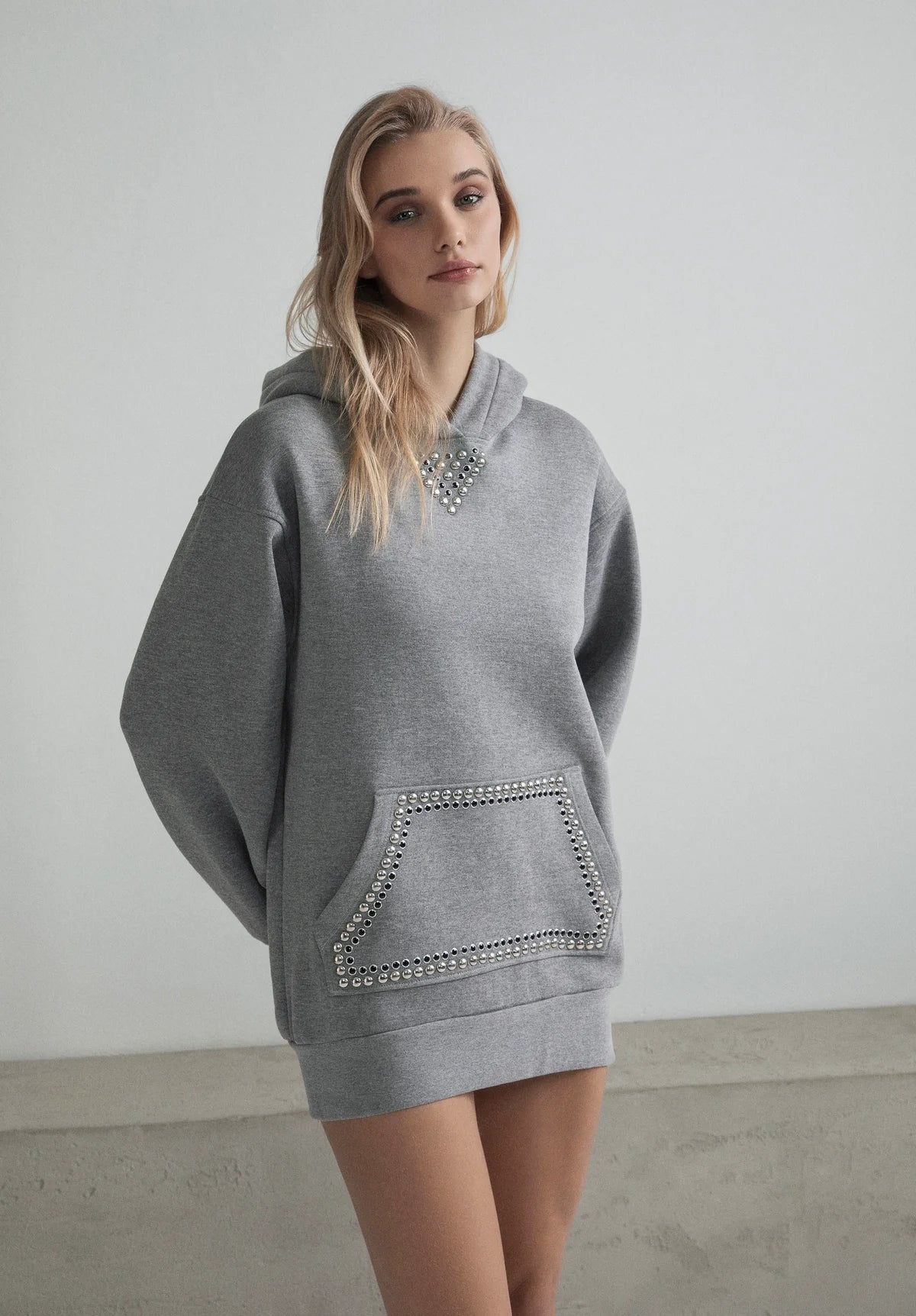 ABITO FELPA BORCHIE ODI ET AMO