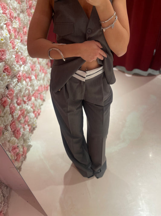 Pantalone Dritto Con Pences Con Cinto Logato • Grigio Melange HINNOMINATE