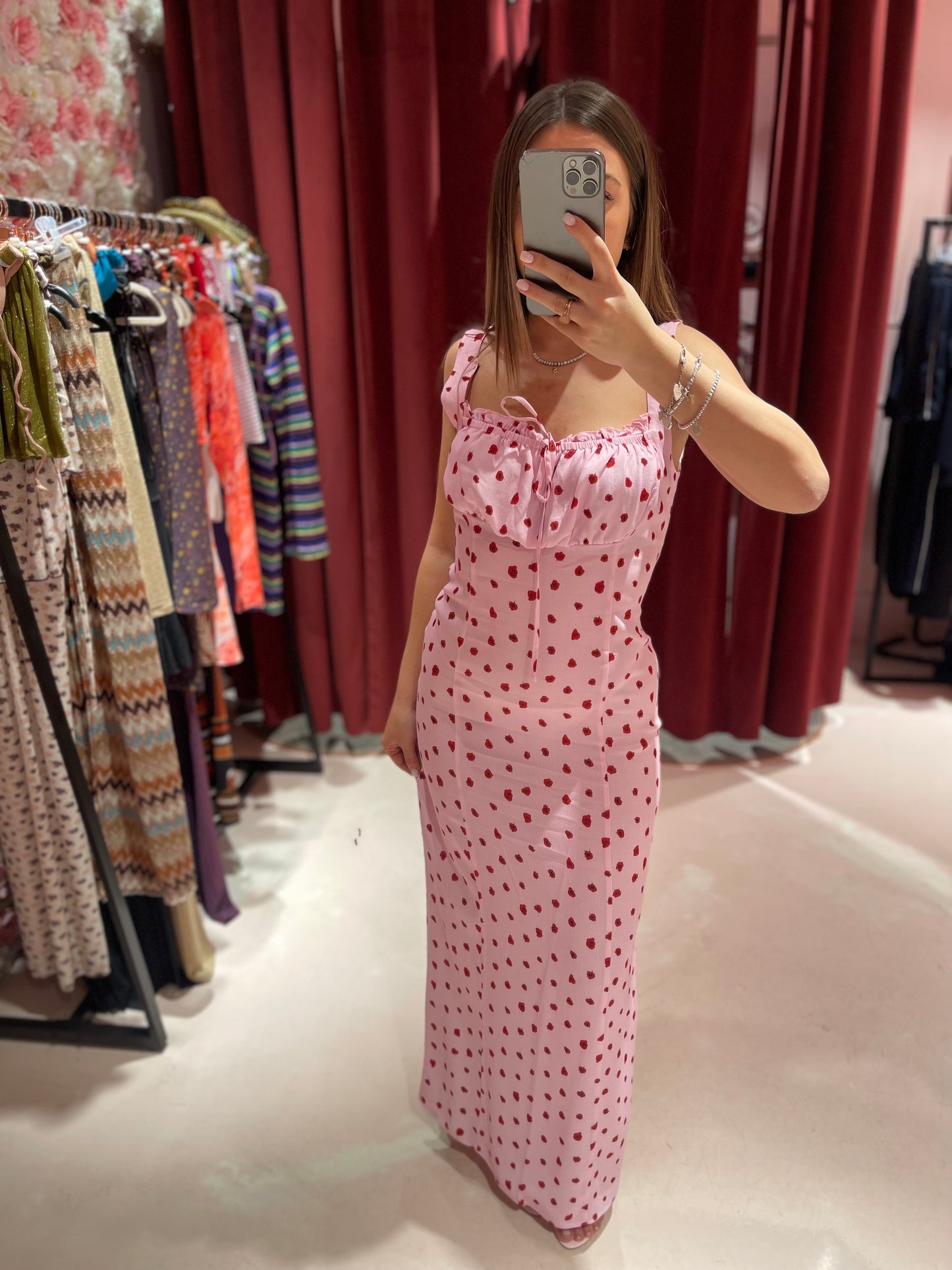 Megan - Abito Lungo Con Scollo Squadrato E Arricciature In Crepe • Rose Rosa Mar de Margaritas