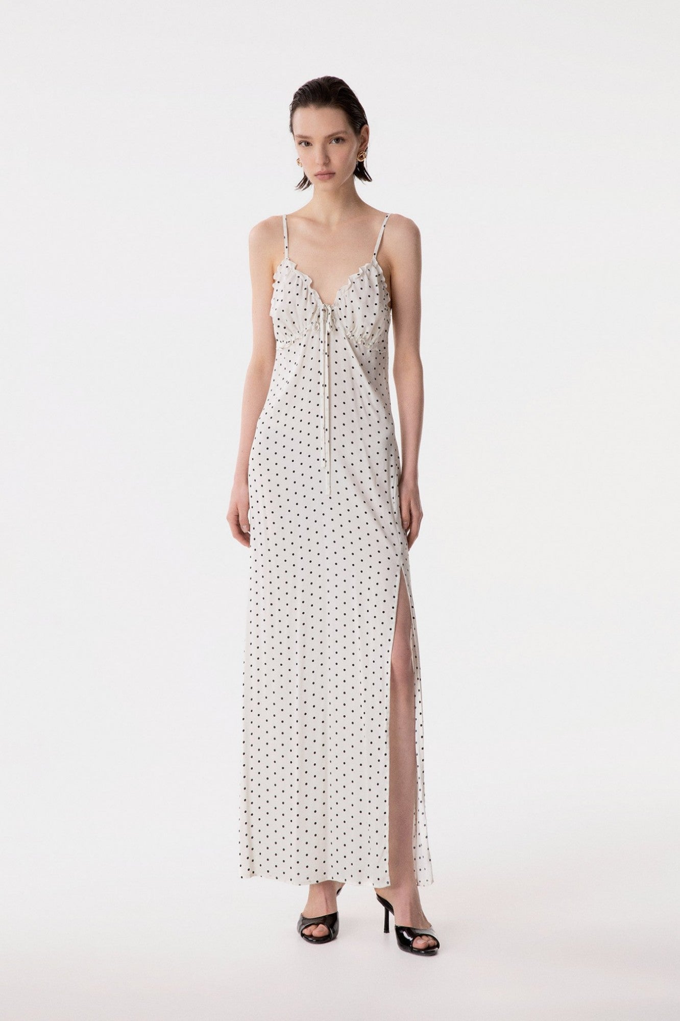 Riley - Abito Lungo Dritto In Crepe Con Arricciature Sul Seno • Petitpois Ecru Mar de Margaritas