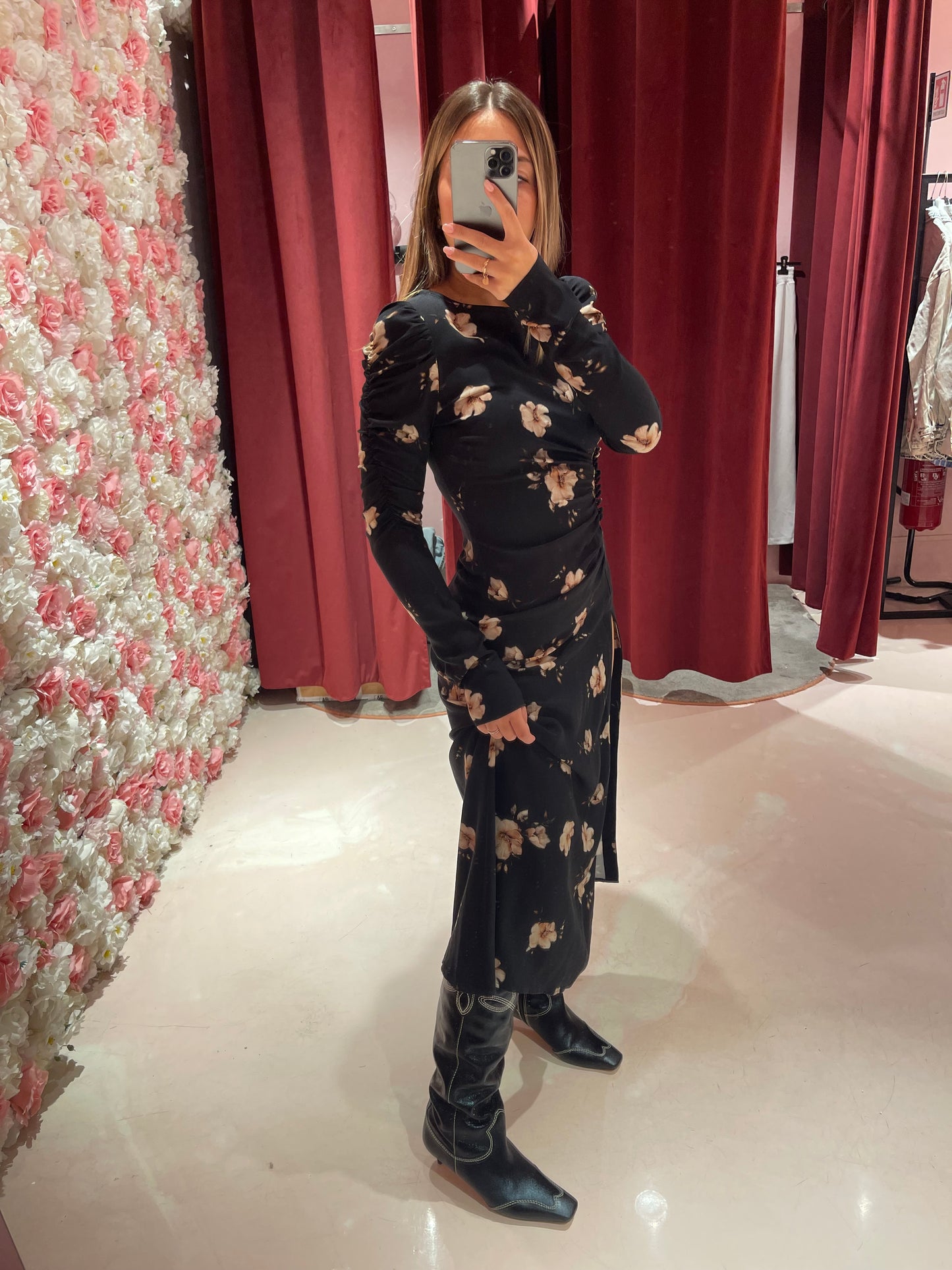 Chloe - Abito Manica Lunga • Gardenia Nero Mar de Margaritas