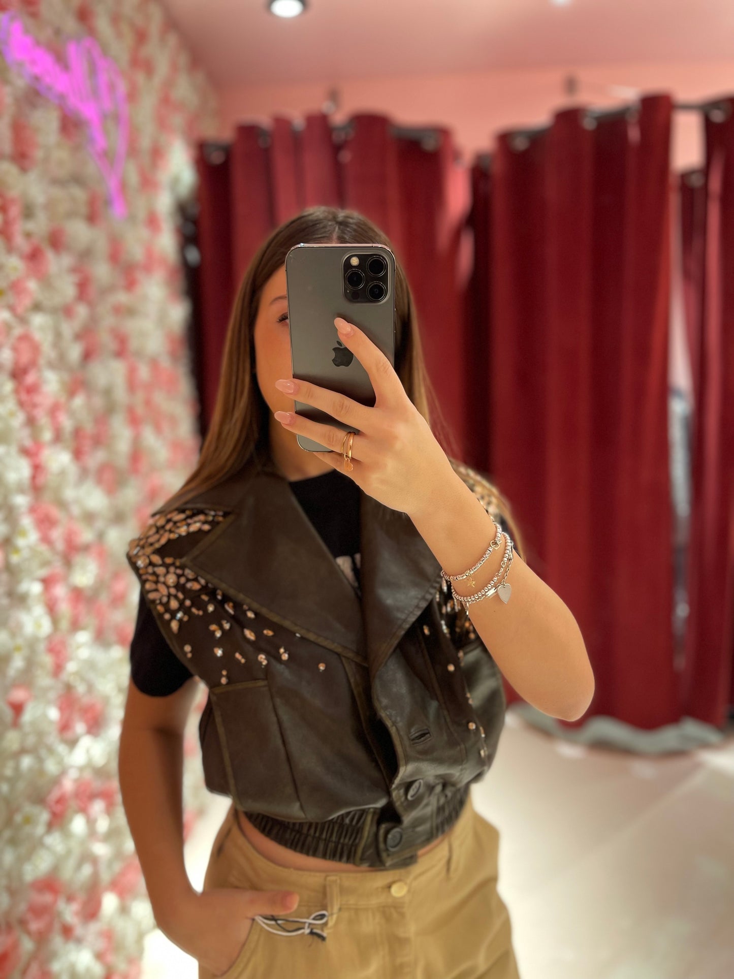 GILET CROP IN ECOPELLE RICAMATO A MANO ODI ET AMO