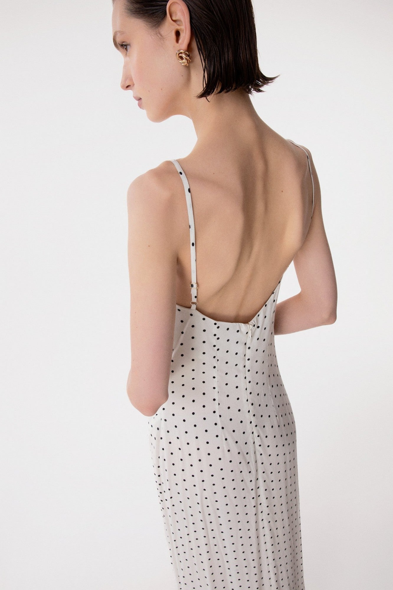 Riley - Abito Lungo Dritto In Crepe Con Arricciature Sul Seno • Petitpois Ecru Mar de Margaritas