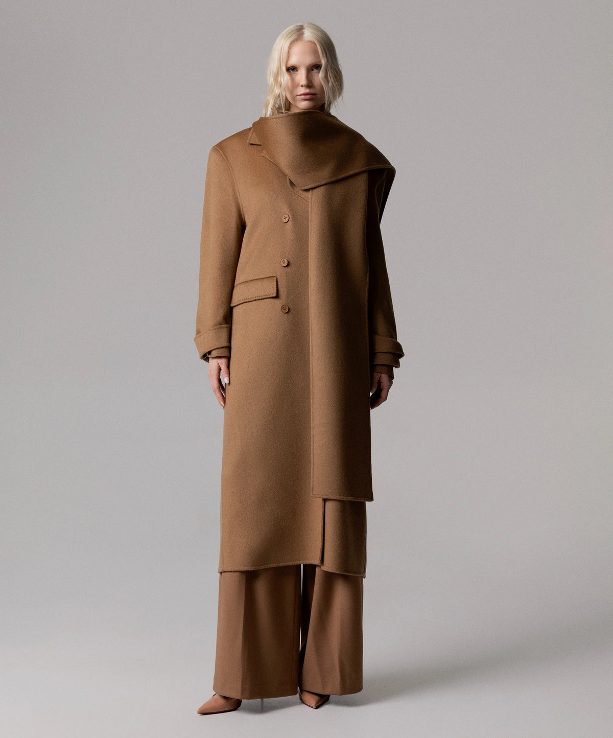 CAPPOTTO OVERSIZE 100% LANA CON SCIARPA REMOVIBILE CAMMELLO ODI ET AMO