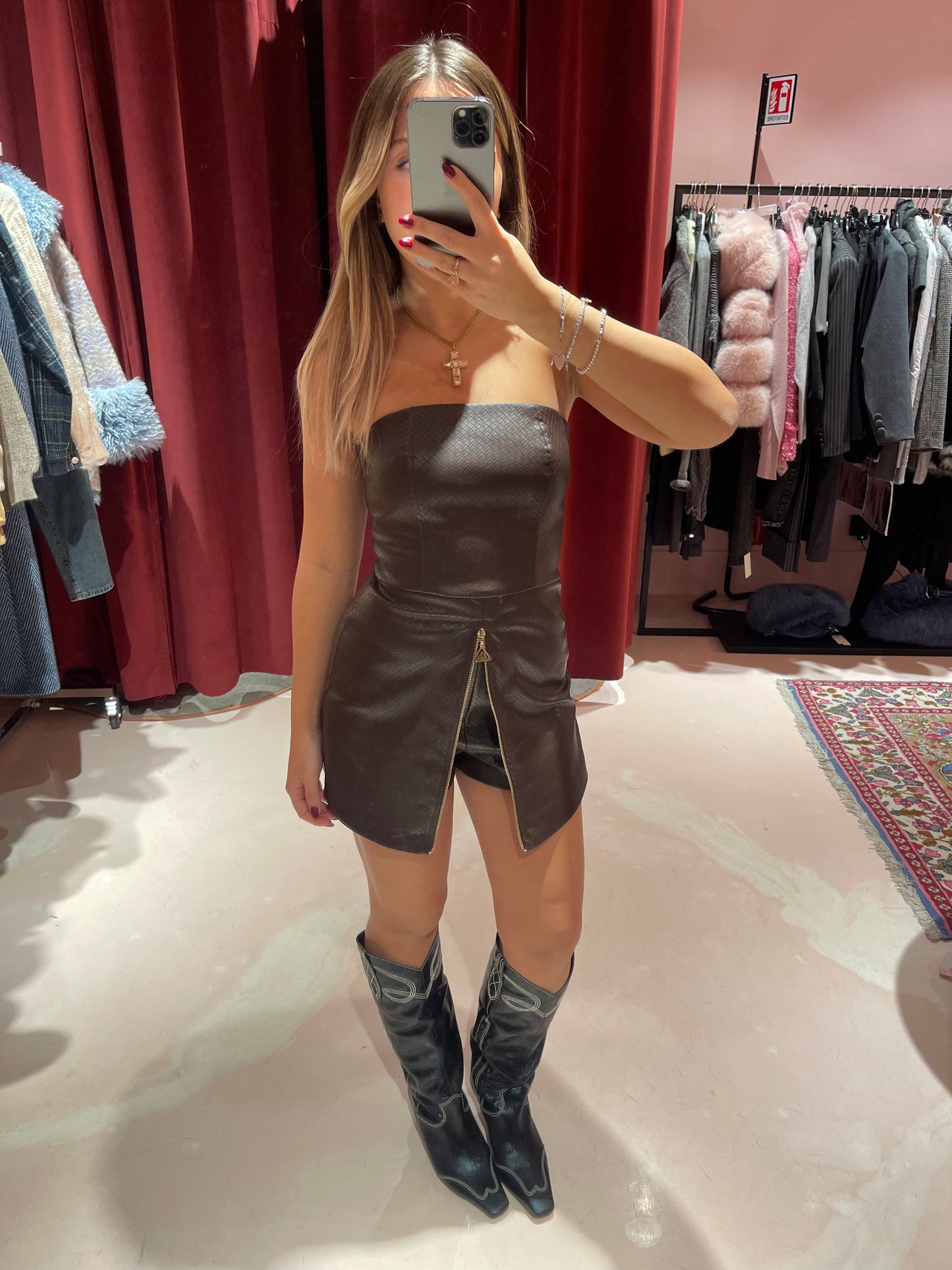 Tuta eco con pantaloncino cioccolato Silence Limited