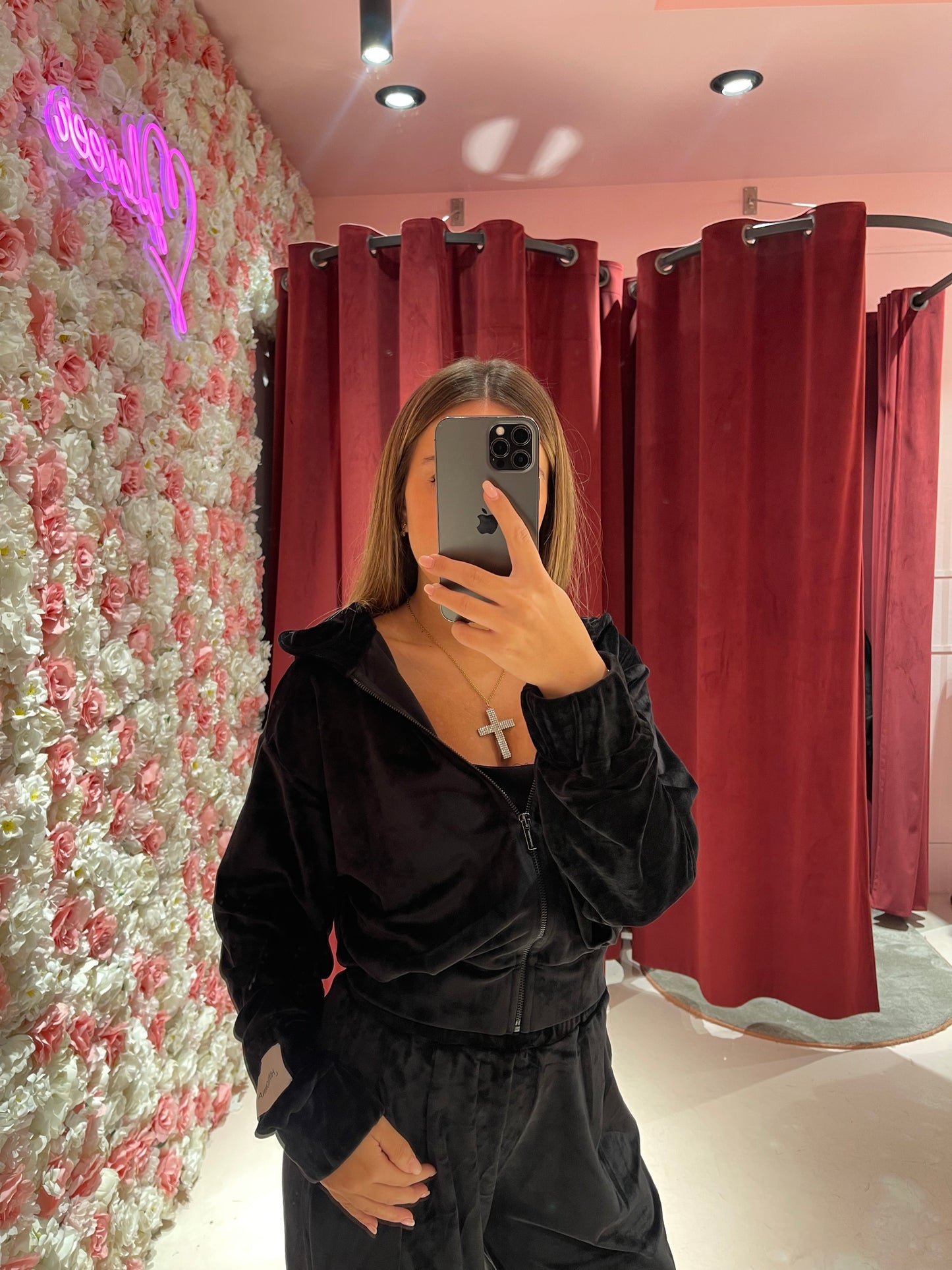 Giacca Cappuccio In Ciniglia Con Pences Alla Balza • Nero HINNOMINATE