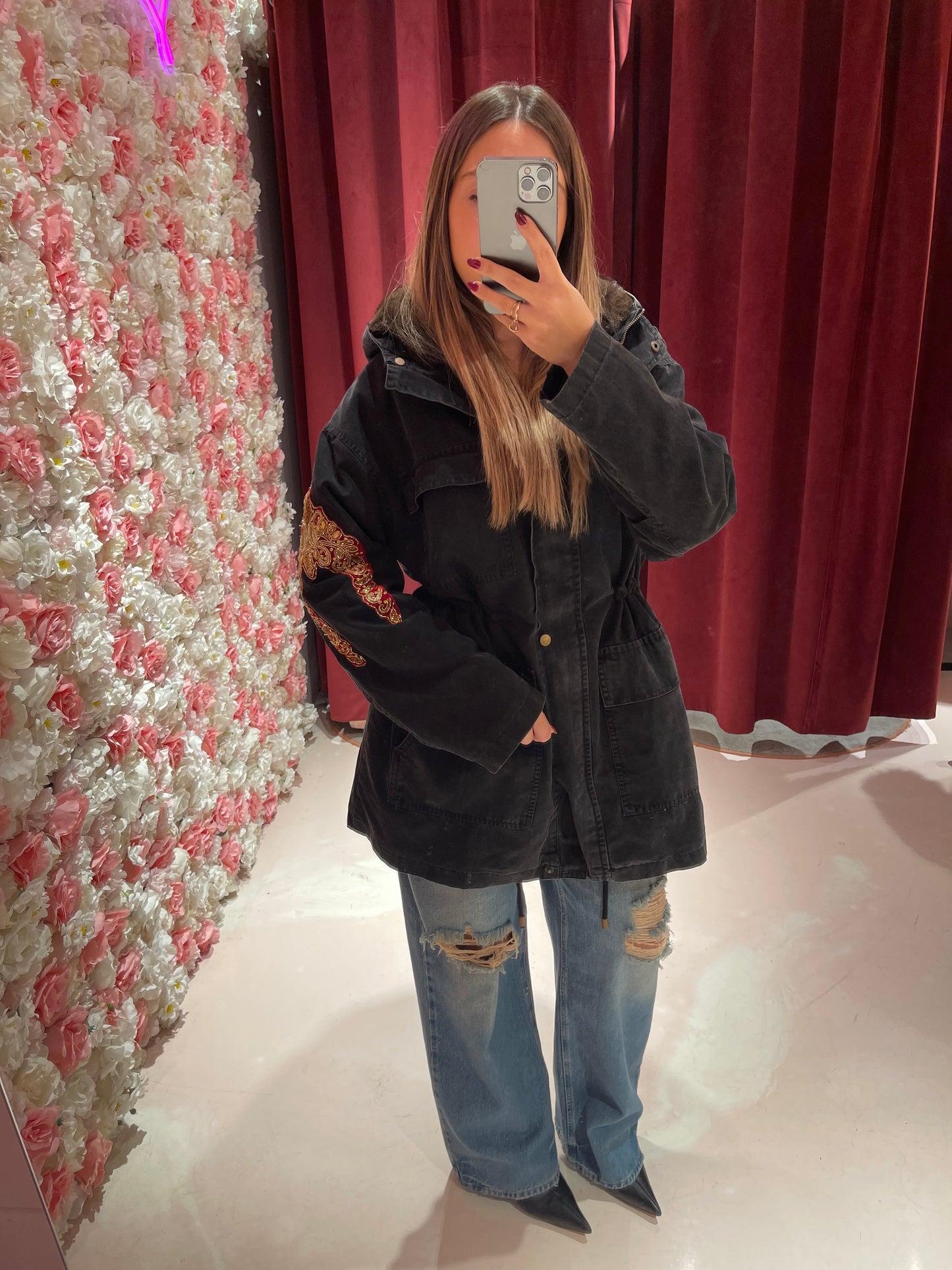 Parka nero pelo con coulisse in vita