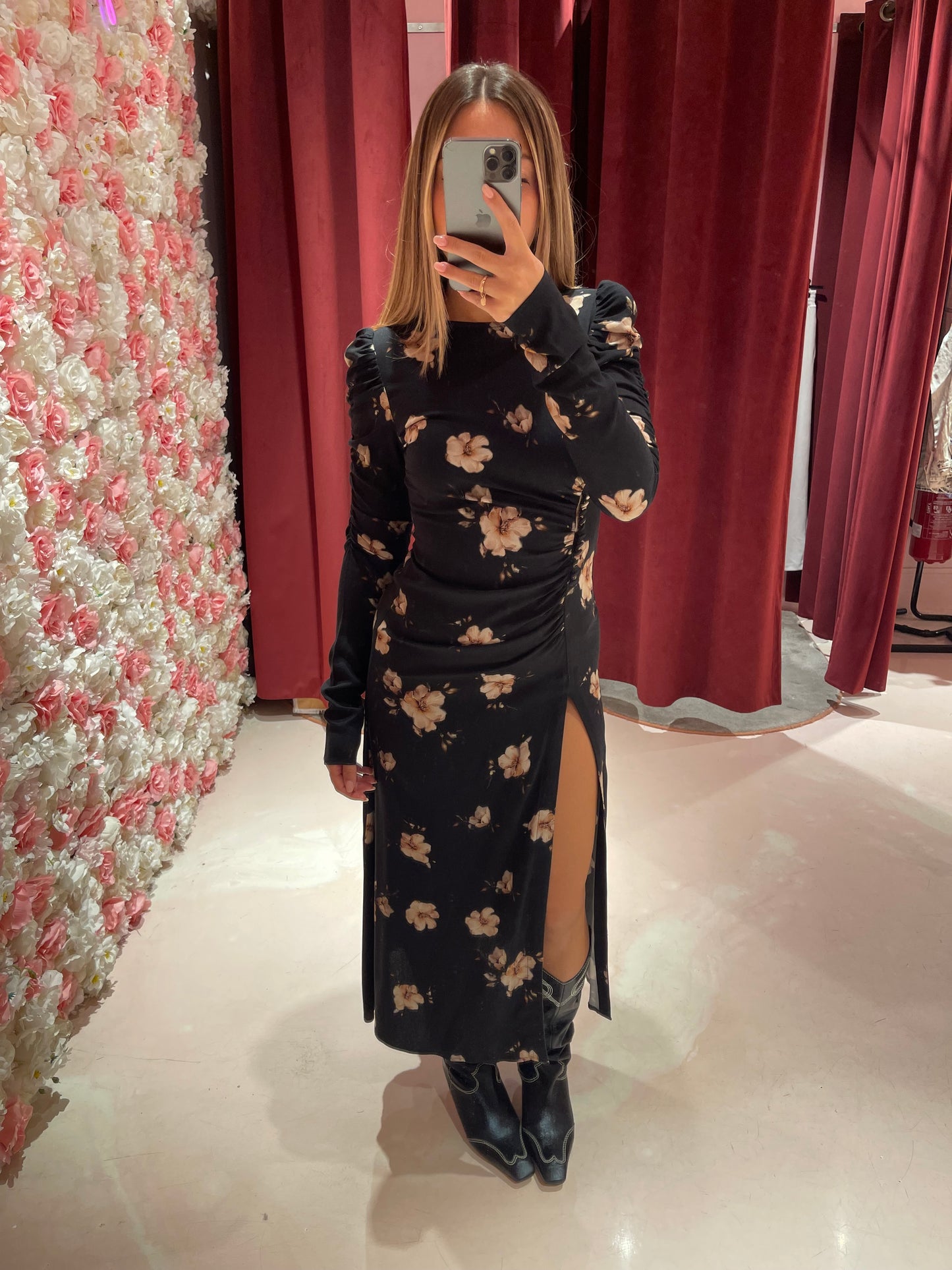 Chloe - Abito Manica Lunga • Gardenia Nero Mar de Margaritas