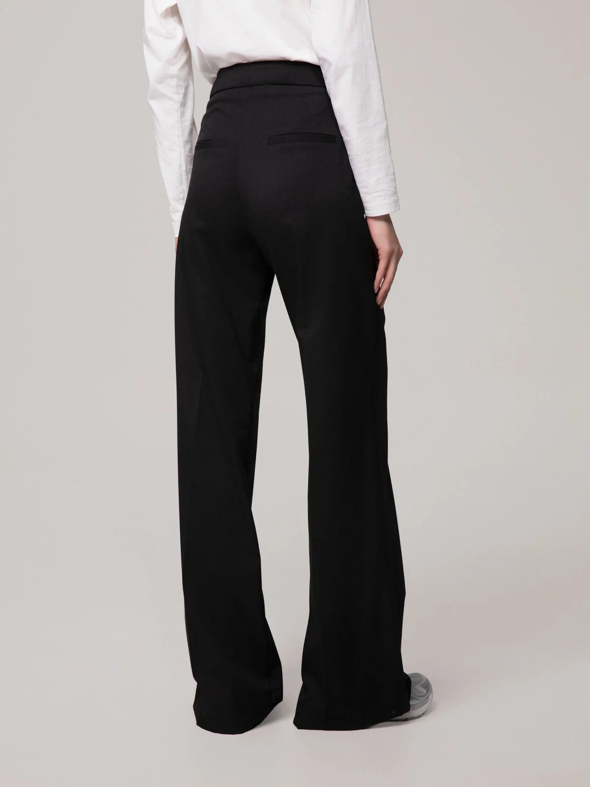 Pantalone flare in frescolana nero Hinnominate