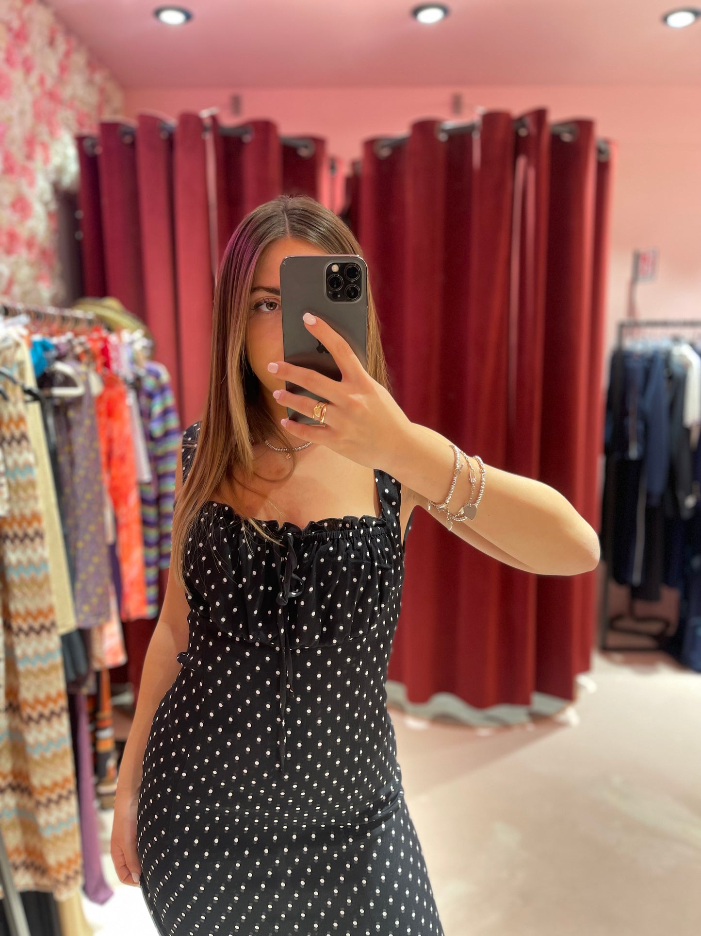Megan - Abito Lungo Con Scollo Squadrato E Arricciature In Crepe • Petitpois Nero Mar de Margaritas