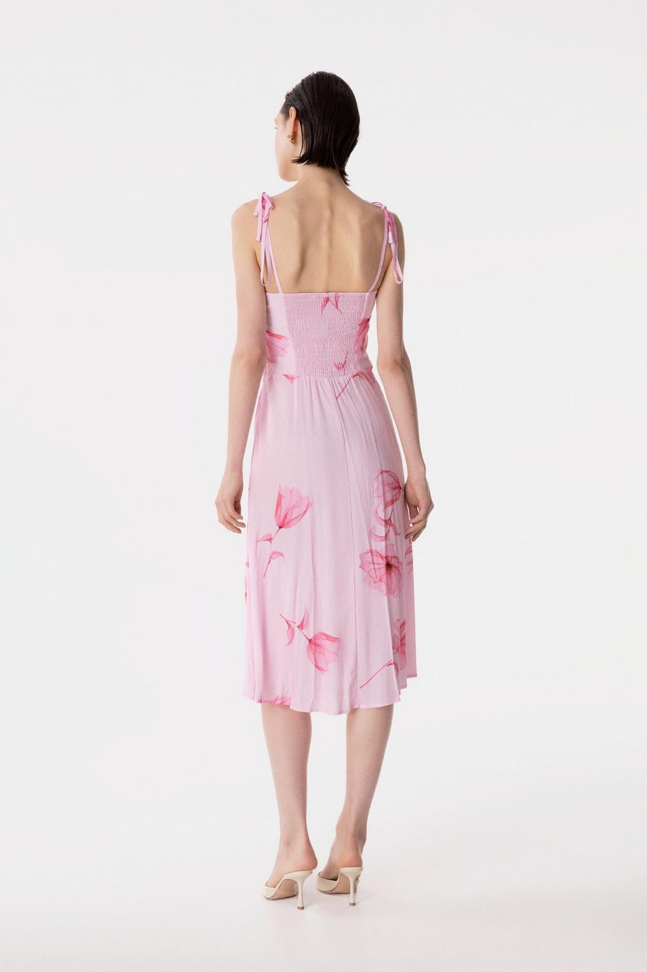 Priscilla - Abito Midi In Crepe Con Rouge Sulla Scollatura E Spacco Laterale • Lotus Rosa Mar de Margaritas