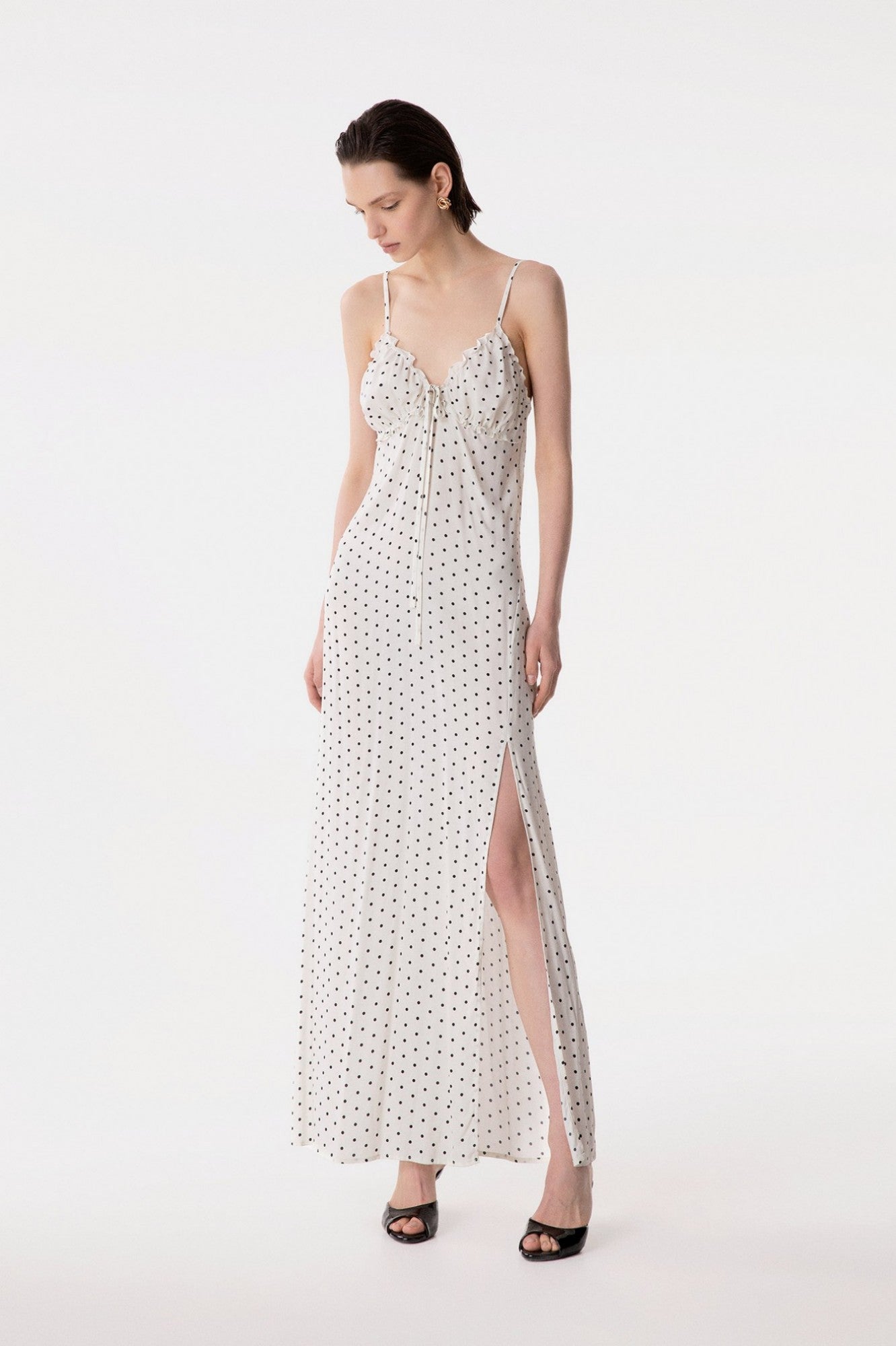 Riley - Abito Lungo Dritto In Crepe Con Arricciature Sul Seno • Petitpois Ecru Mar de Margaritas