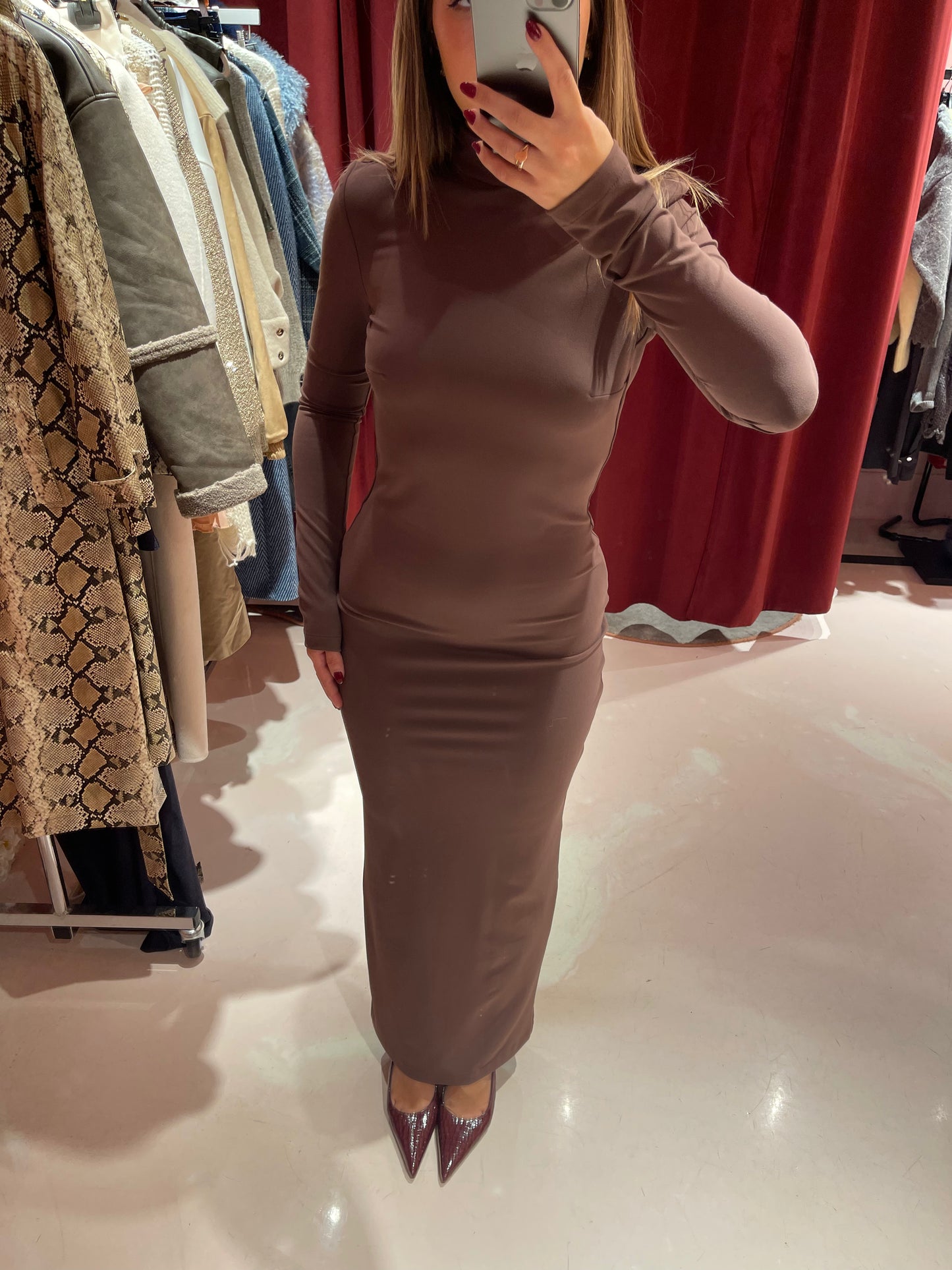 Abito longuette oblò schiena marrone Silence Limited