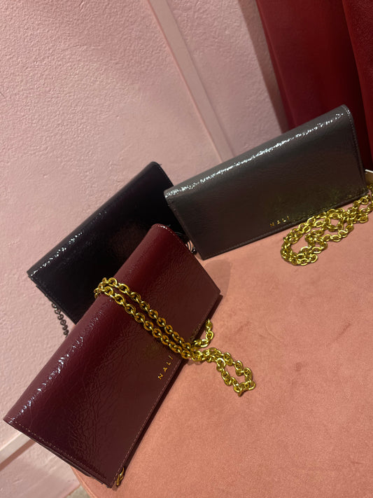 Mini Bag in vernice con tracolla