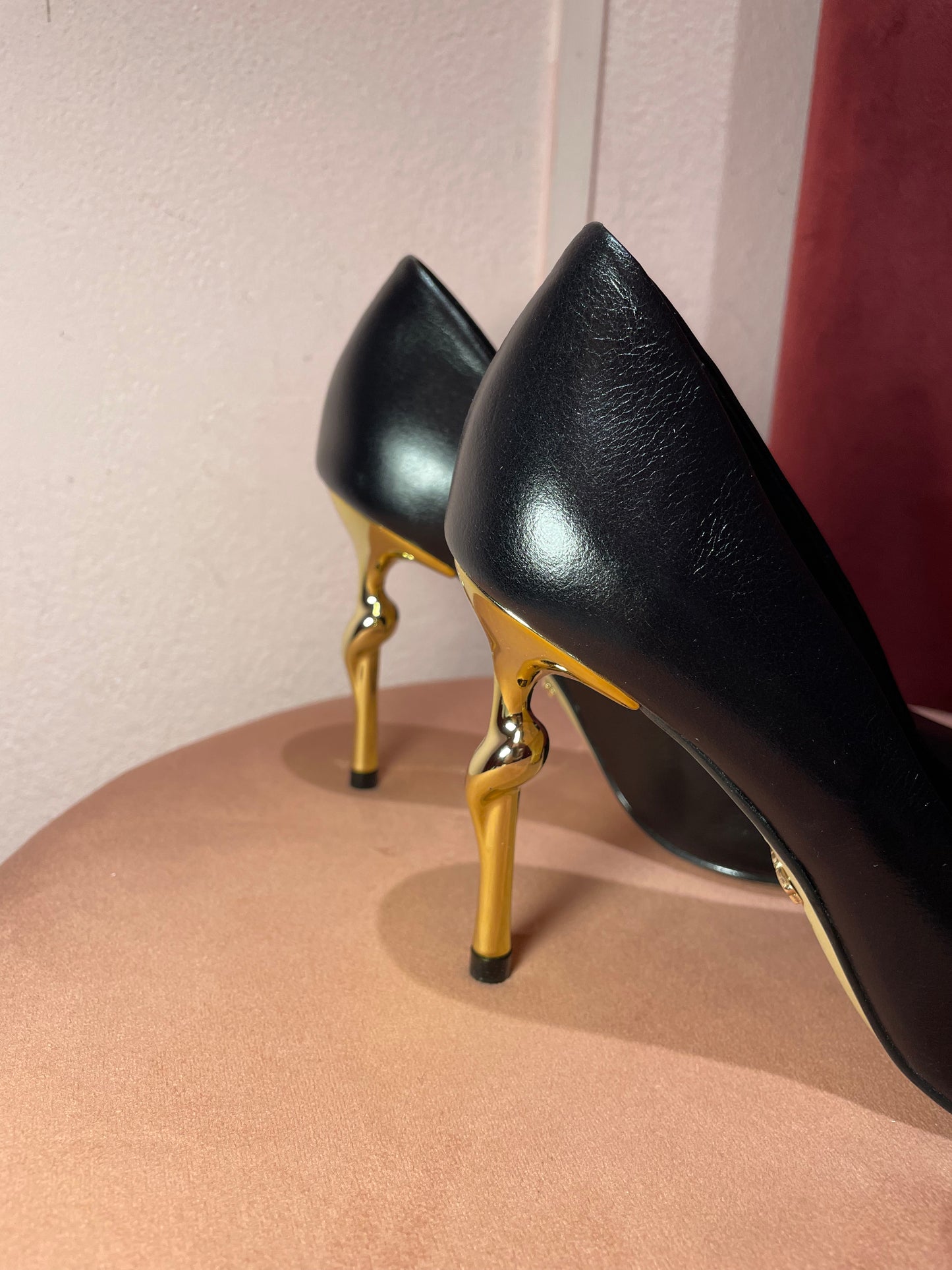 Décolleté in pelle nera tacco intreccio Werner