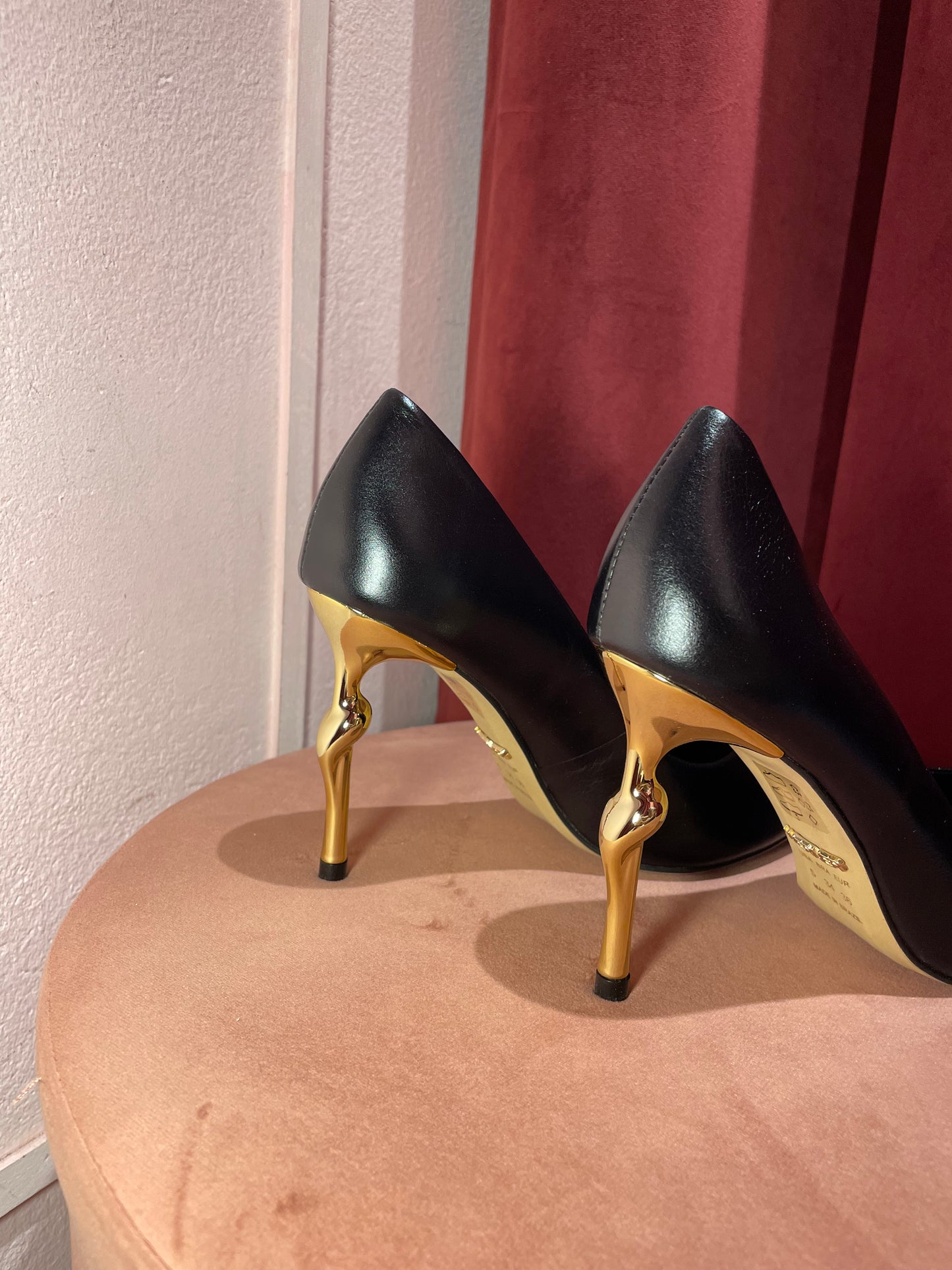 Décolleté in pelle nera tacco intreccio Werner