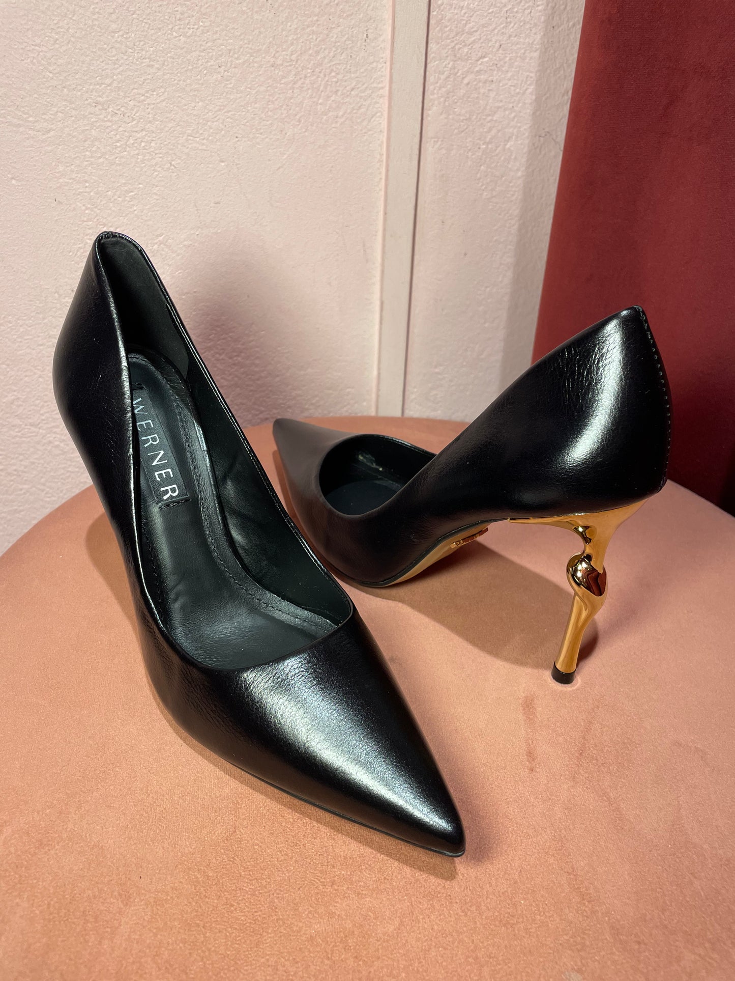 Décolleté in pelle nera tacco intreccio Werner