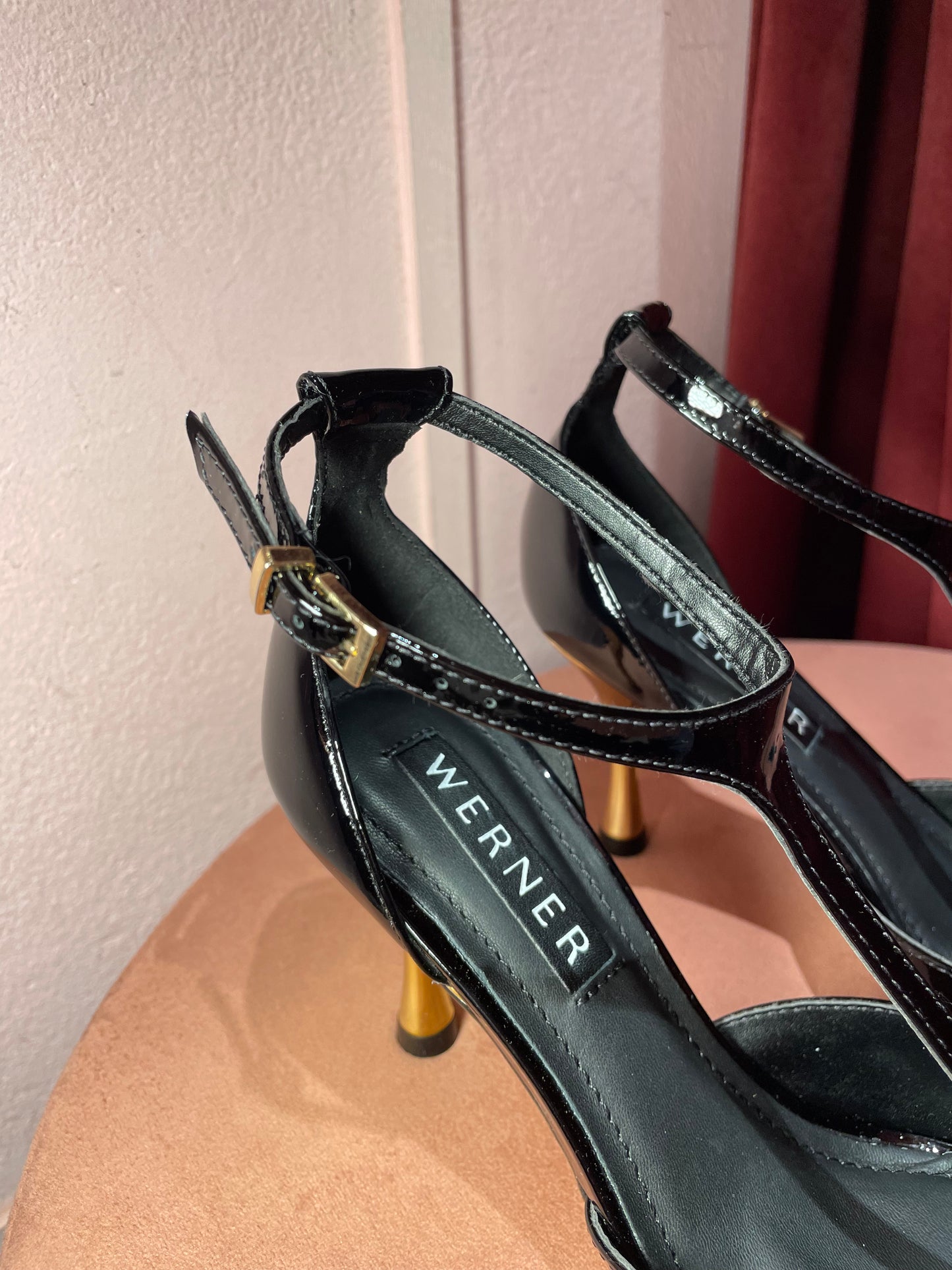 Décolleté vernice tacco oro Werner