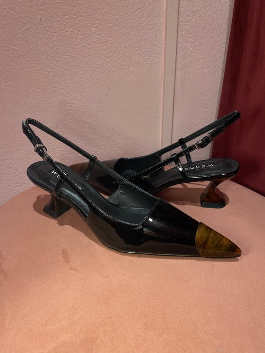 Slingback vernice nera dettaglio punta Werner