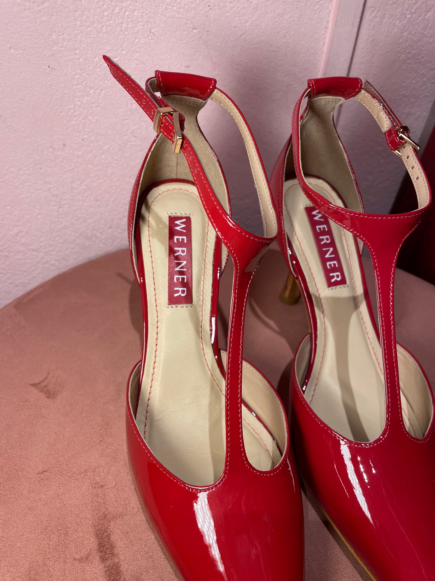 Décolleté vernice rossa tacco oro Werner