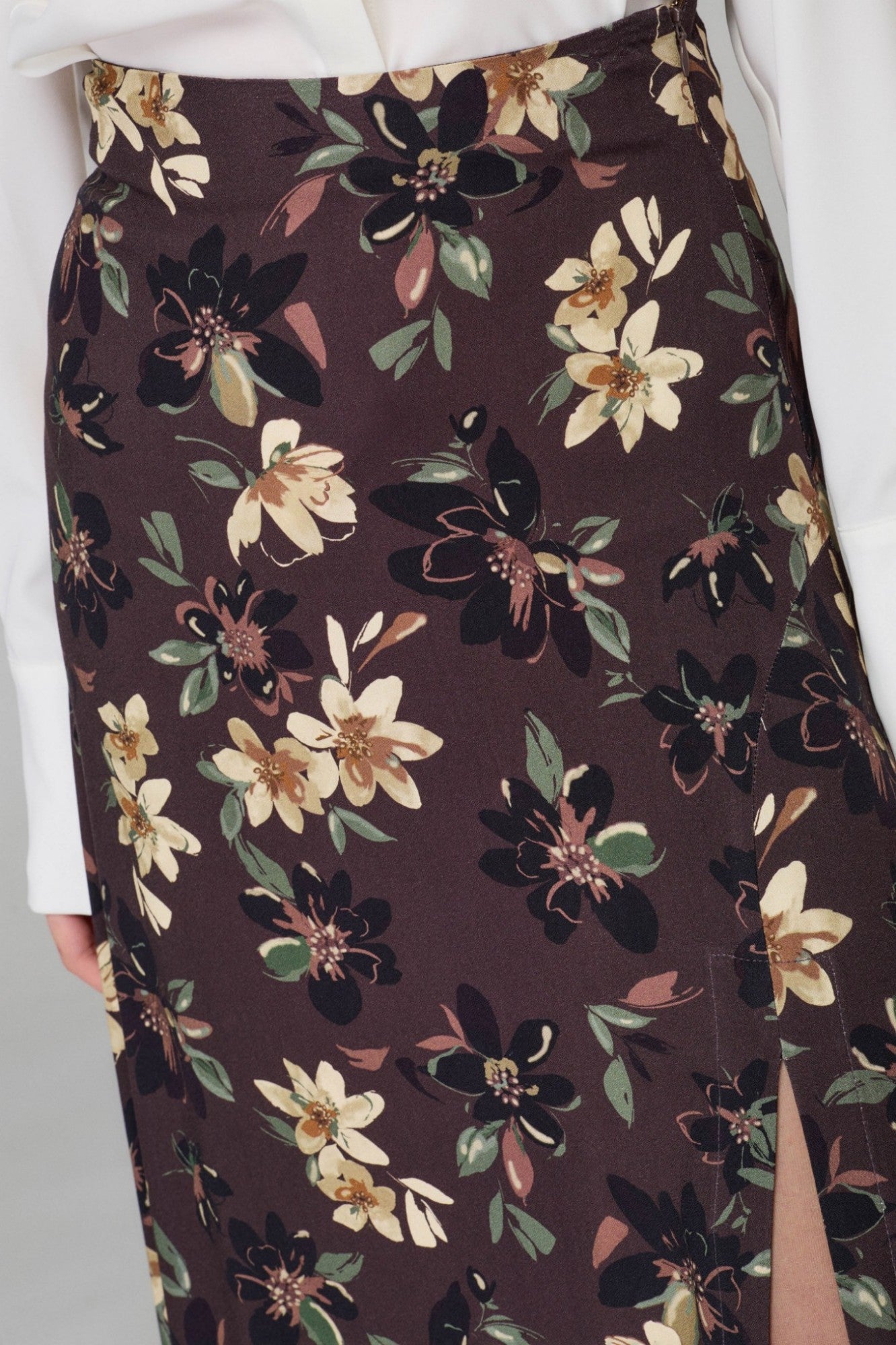 Anita - Gonna Lunga Svasata • Lotus Moro Mar de Margaritas