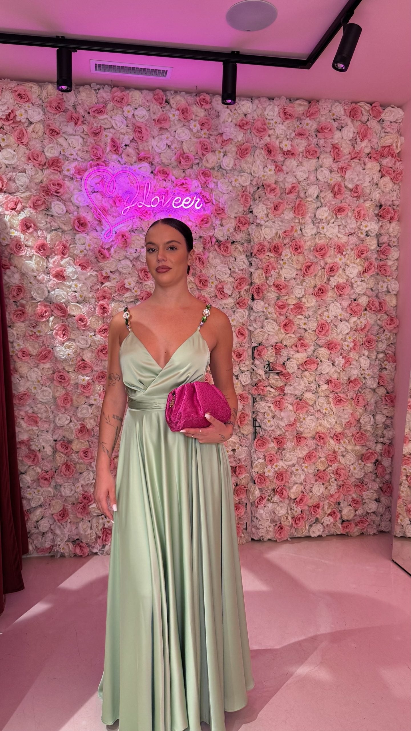 Abito lungo satin con spallina gioiello regolabile