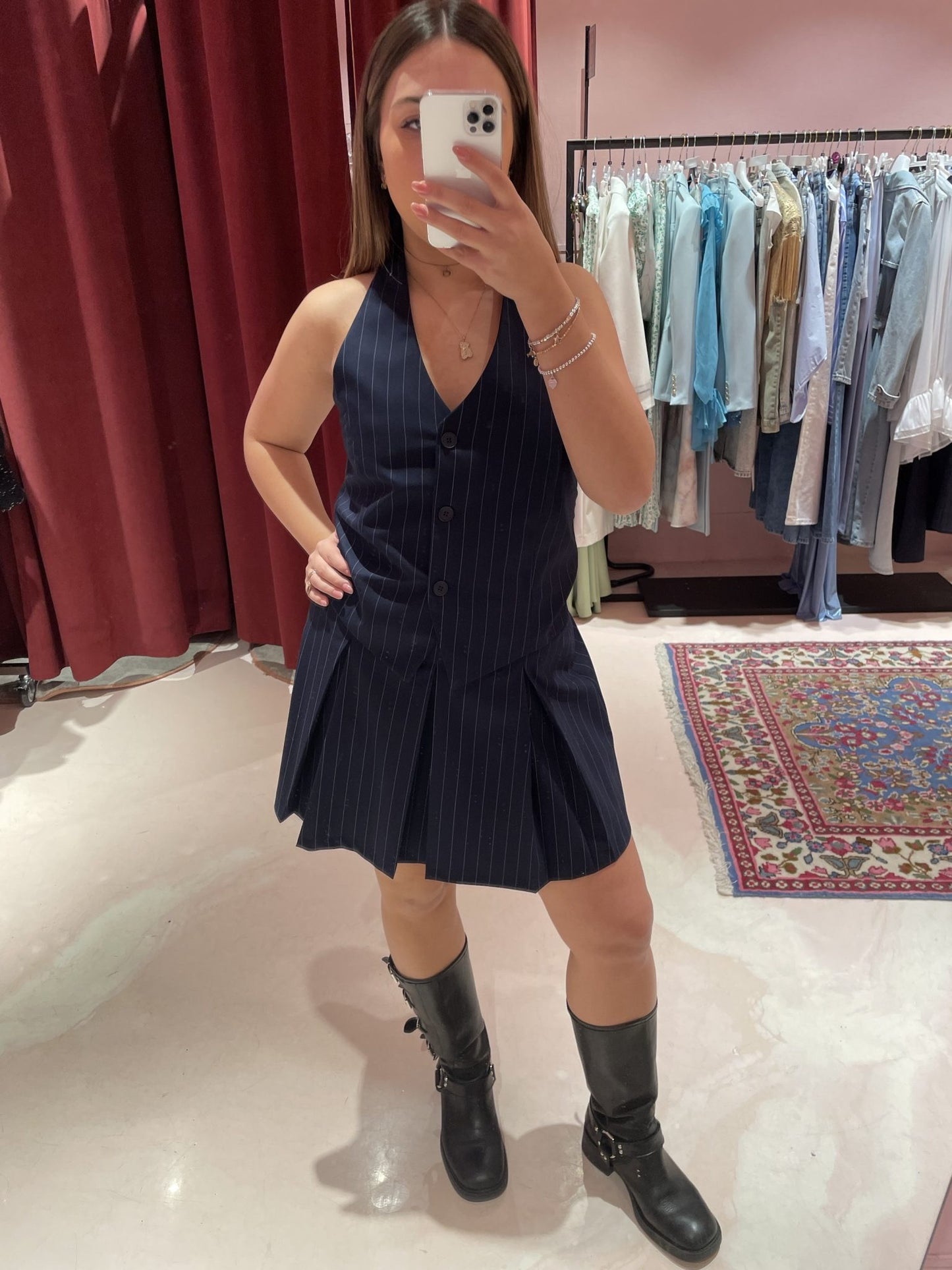 Abito gessato in poliviscosa con pieghe al fondo • Blu HINNOMINATE