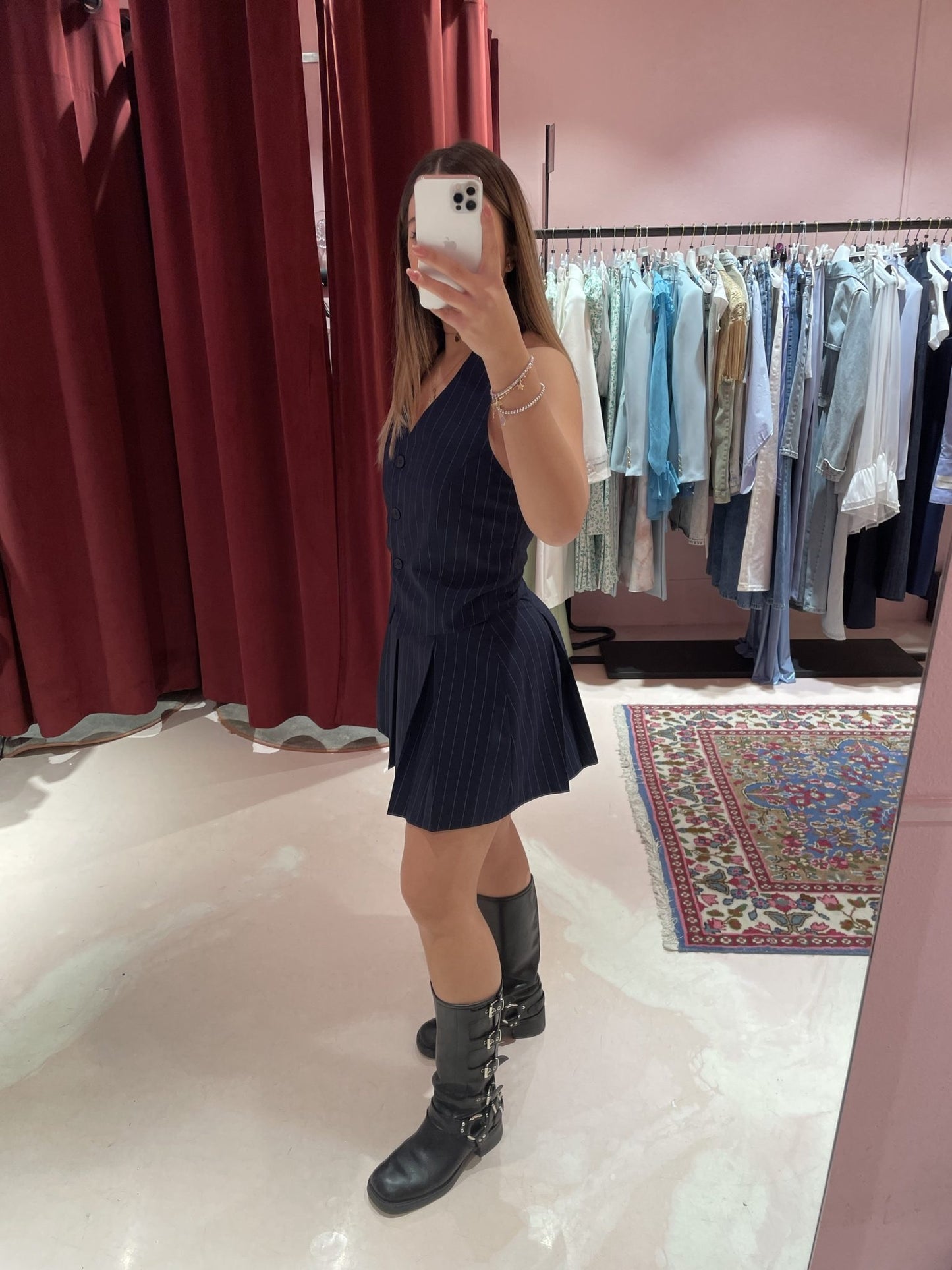 Abito gessato in poliviscosa con pieghe al fondo • Blu HINNOMINATE