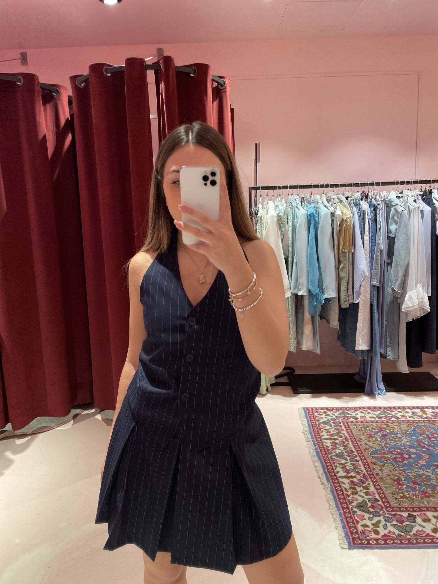 Abito gessato in poliviscosa con pieghe al fondo • Blu HINNOMINATE